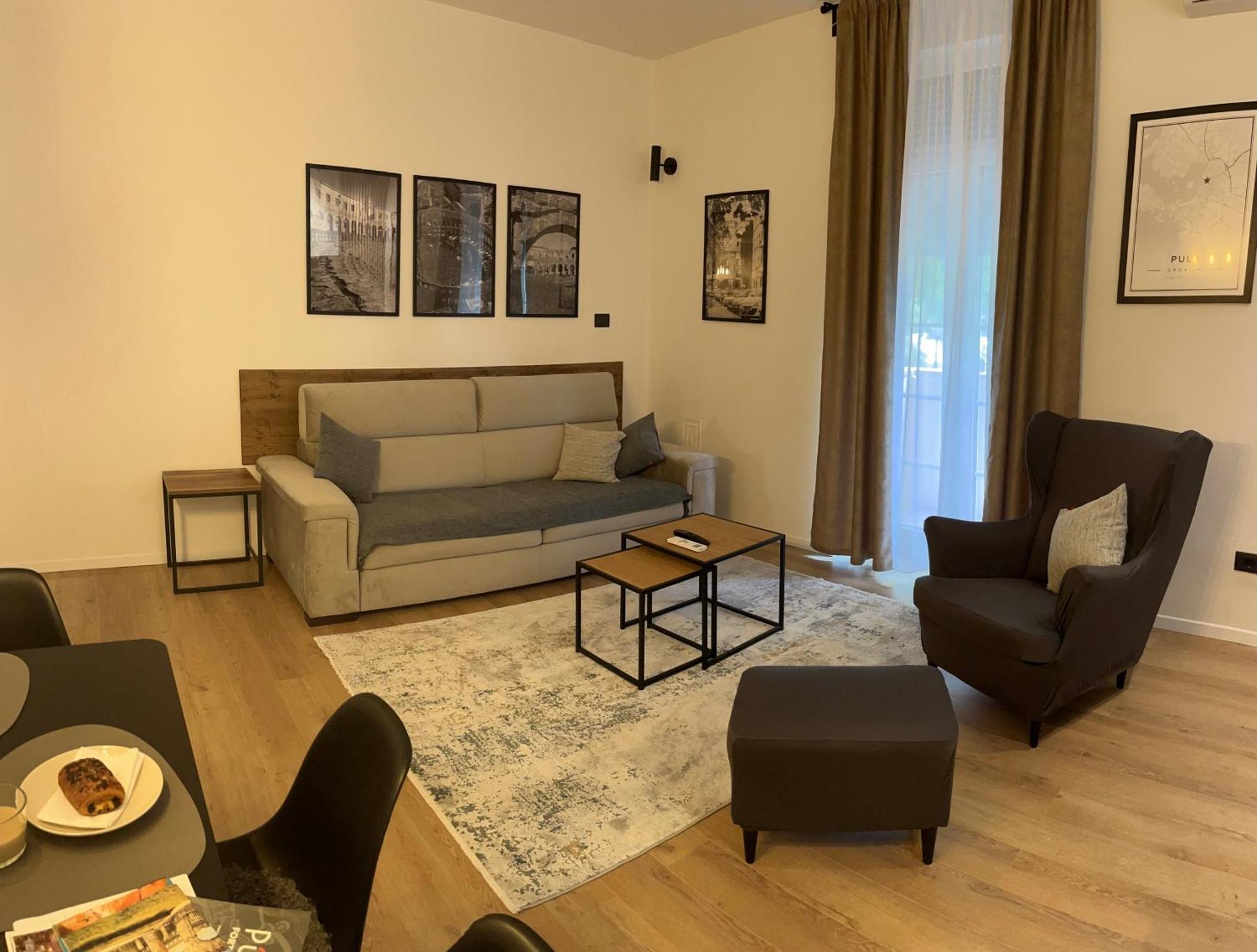 Apartments Incis Next To The Pula Amphitheather Екстер'єр фото