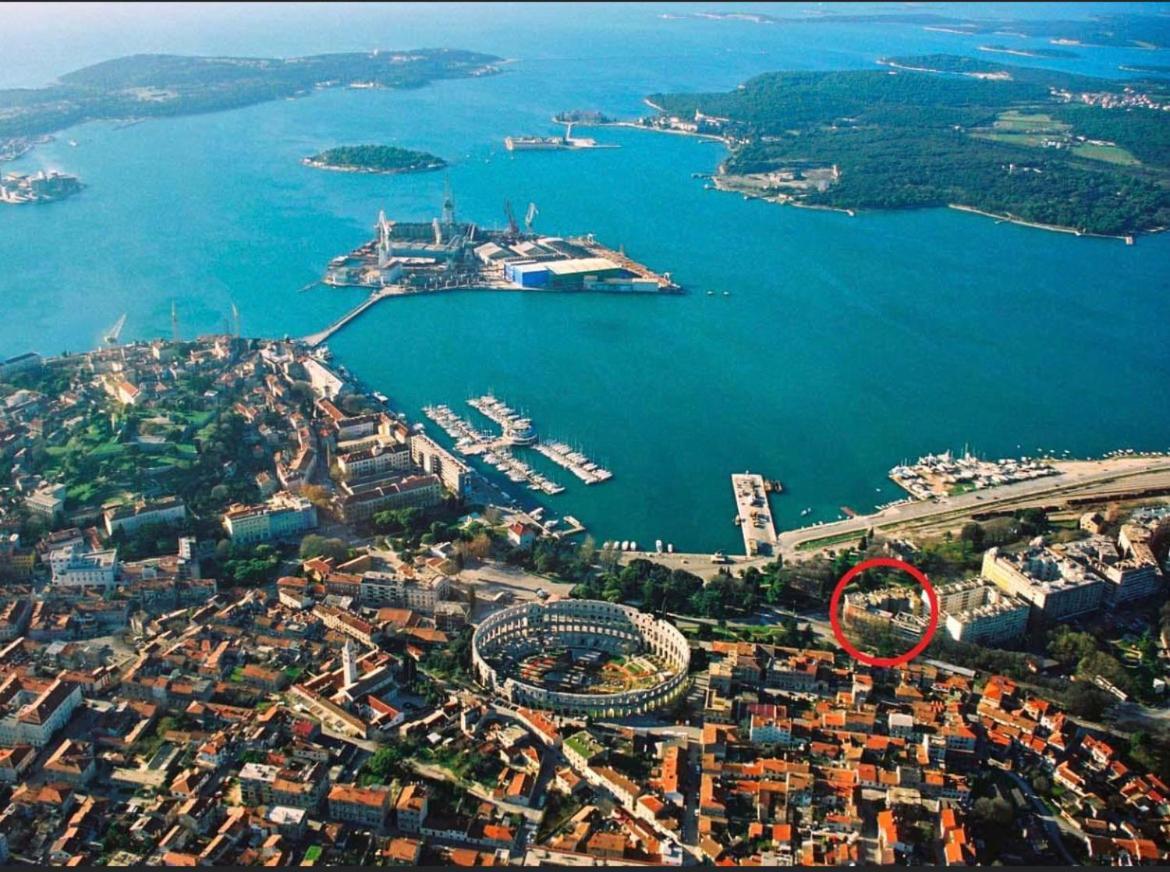 Apartments Incis Next To The Pula Amphitheather Екстер'єр фото
